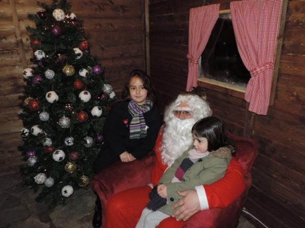 Γράμμα στον Άγιο Βασίλη από τα παιδιά της Σιάτιστας στο Χριστουγεννιάτικο χωριό