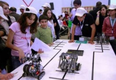 O 3ος Περιφερειακός Διαγωνισμός Ρομποτικής στην αίθουσα πολλαπλών χρήσεων του 4ου ΓΕΛ Κοζάνης