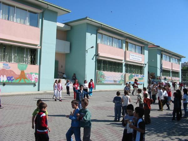 Μετάθεση κατά μια ώρα της έναρξης μαθημάτων στο Δήμο Πρεσπών και στα Γρεβενά