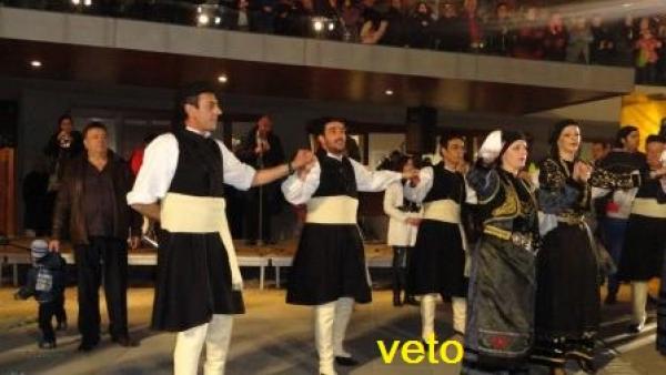 Τα χορευτικά συγκροτήματα από περιοχές Βοΐου χόρεψαν στην κεντρική πλατεία (photo-video)
