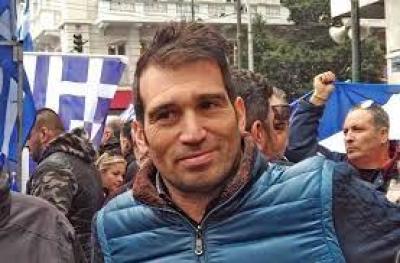 Αποχώρηση με αιχμές προς την ηγεσια του ΠΑΣΟΚ  του Παντελή Περιβολάρη απο την Καστοριά. Δεν θα είναι υποψήφιος