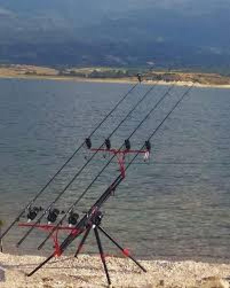 Διεξαγωγή αθλητικού αγώνα αλιείας κυπρίνου  στην τεχνητή λίμνη Πολυφύτου