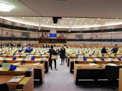 Το Ευρωπαϊκό Κοινοβούλιο καλεί την ΕΕ να αναλάβει δράση κατά των ψευδών ειδήσεων και των εκλογικών παρεμβάσεων σε χώρες της Ενωσης