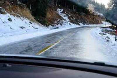 Μικροπροβλήματα λόγω παγετού στο επαρχιακό οδικό δίκτυο Καστοριάς και Φλώρινας