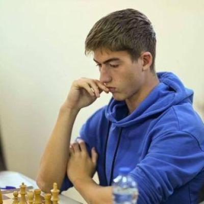 Ο 17 χρονος Χρήστος Δόγιας από την Κοζάνη Πρωταθλητής στο Σκάκι Εφήβων